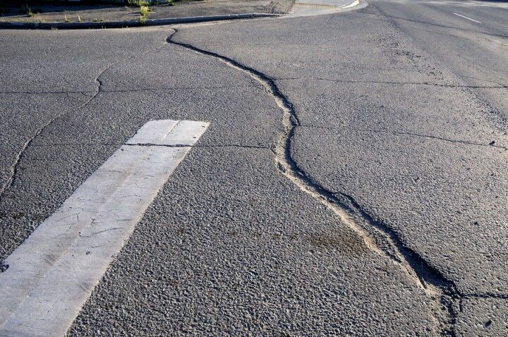 Crack Repairs by All-Star Asphalt & Maintenance
